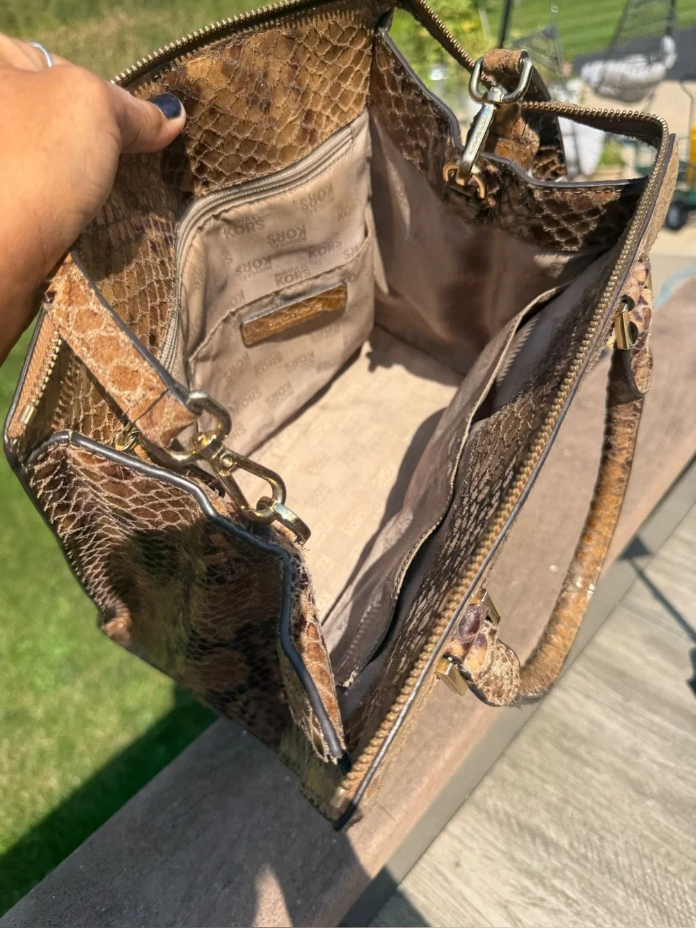 EUC Michael Michael Kors Hudson Snake-Embossed Leather Satchel Crossbody Bag